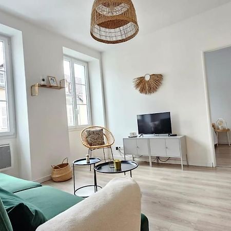 Superbe Appartement 2 Chambres Au Coeur De 波城 外观 照片