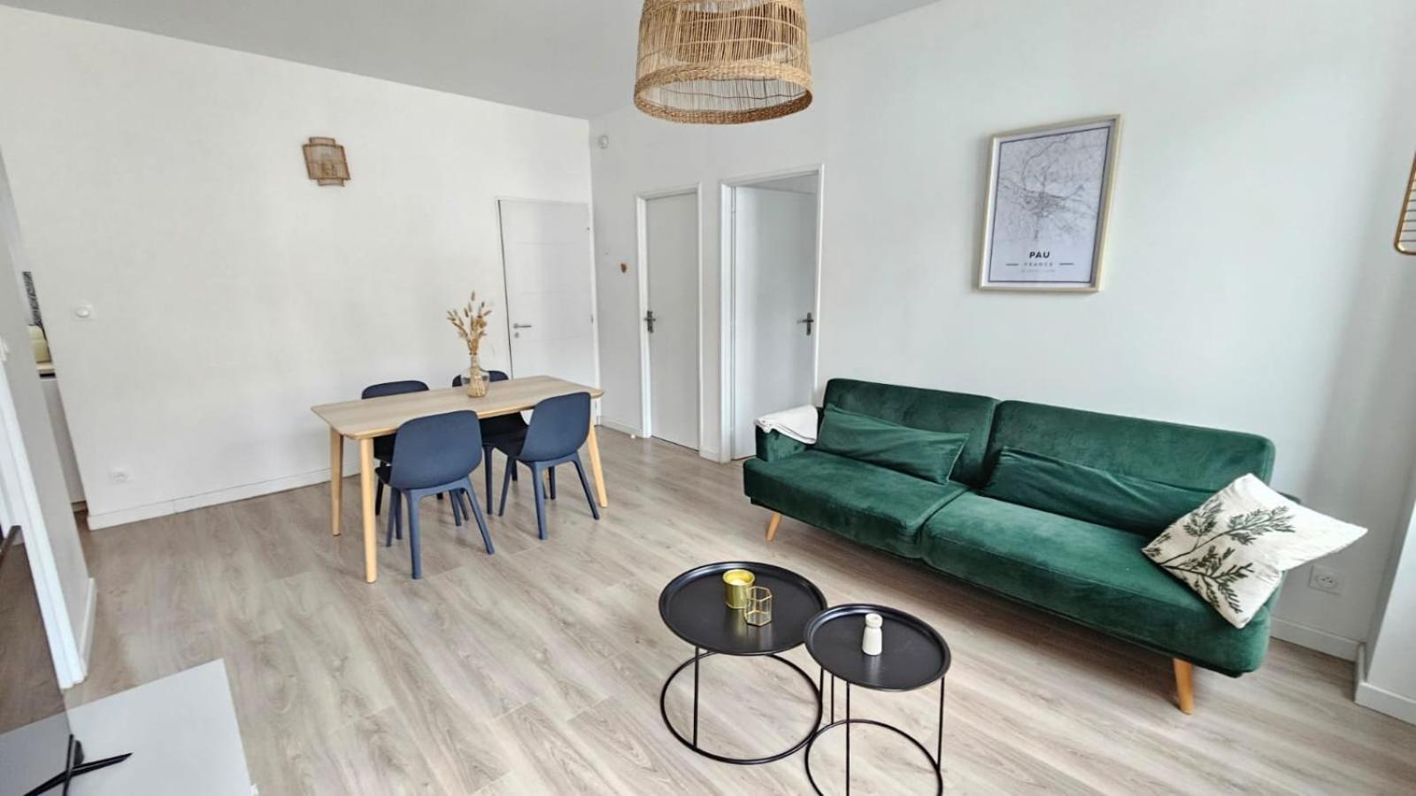 Superbe Appartement 2 Chambres Au Coeur De 波城 外观 照片